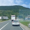 Sudar teretnog i putničkog vozila kod Tešnja, jedna osoba povrijeđena