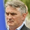 Komšić uputio telegram saučešća Bidenu i roditeljima ubijene djece u Teksasu