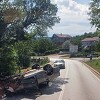 Saobraćajna nesreća na putu između Posušja i Širokog Brijega, Mercedes završio na krovu