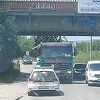 Kamion se zaglavio ispod mosta na Stupu, formirale se kolone
