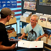 Darko Rundek družio se s fanovima i potpisivao ploče u Sarajevo Disk Music Shopu