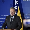 Izetbegović o opoziciji: Oni morališu, ruže i drže lekcije drugima, a zadržat će i ovih 500 KM