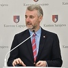 Firma oca premijera Edina Forte je imala pravo na poticaj, ali se on trebao izuzeti iz glasanja