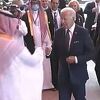 Biden izbjegao rukovanje s Mohammedom bin Salmanom, "nabacio" mu šaku