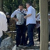 Željko Komšić se veselio uz "Lijepu hanumu" pa častio muzičare