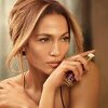 Jennifer Lopez za 53. rođendan pozirala potpuno gola promovišući svoj brend