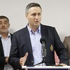 Bećirović poručio da je gradnja ski centra na Manjači nelegalna i pozvao Schmidta da reaguje
