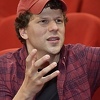 Jesse Eisenberg za Klix.ba: Bitno je snimati filmove o ratu, ali ne doprinositi podjelama