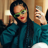 Rihanna pomogla konobarima počistiti restoran nakon večere s prijateljicama