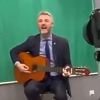 Edin Forto zasvirao gitaru: "Zadao je zadaću Izetbegoviću"