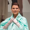 Linda Evangelista prošetala modnom pistom prvi put nakon tretmana koji ju je "deformisao"