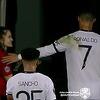 Ronaldo na meti kritika zbog odbijanja fotografije s djevojkom, tražila je selfie na poluvremenu