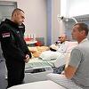 Vulin s policajcima koji su povrijeđeni na jučerašnjem Europrideu: Srbija i Vučić cijene vaš trud