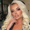Nova transformacija Elle Dvornik, fanovi je uporedili s Pamelom Anderson