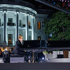 Elton John pjevao u Bijeloj kući na Bidenov poziv, ranije odbijao Trumpa