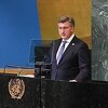 Plenković pozvao Schmidta da upotrijebi bonske ovlasti