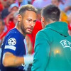 Neymar je pružio ruku sudiji i uputio mu provokaciju, uslijedio je čudan trenutak
