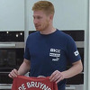 De Bruyne na poklon dobio dres Uniteda pa upitao: Trebam li ga zapaliti?