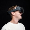 Mark Zuckerberg predstavio nove Meta VR naočale od 1.500 dolara