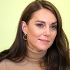 Kate Middleton nosi naušnice od svega 2 dolara, iako je supruga britanskog prijestolonasljednika