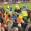 Evertonovi navijači napravili haos, osiguranje hitno reagovalo i spasilo nogometaše