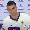Ronaldovo obraćanje trajalo samo 132 sekunde, glavom odmahivao na pitanje pa napustio salu
