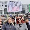 Veliki broj građana na protestima osoba sa invaliditetom: "I mi smo ljudi!"