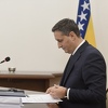 Vruć krompir u rukama Bećirovića: Na sto stiže imenovanje Borjane Krišto i Dodikovi zahtjevi