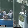 Jedan Argentinac uspio uskočiti na autobus kod igrača, drugi doživio nesreću