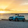 MINI specijalnim modelom proslavlja 30. godišnjicu svojih kabrioleta