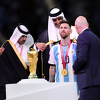 Trener koji radi u Kataru objasnio šta bi se desilo da je Messi odbio šeikov plašt