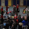 Udruženje "Ruku na srce" izmamilo osmijehe na dječija lica, prikupljeno 3.600 paketića