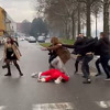 Užas u Slavonskom Brodu: Vojnik brutalno pretukao muškarca obučenog u kostim Djeda Mraza