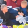 Žena na tribinama pokušala oteti dječaku dres Newcastlea, otac i redari morali reagovati