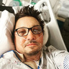 Jeremy Renner javio se iz bolničkog kreveta: Šaljem vam ljubav svima