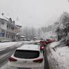 Snijeg stvara probleme na putu Tuzla – Sarajevo, u Kladnju popriječeni kamioni