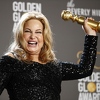 Glumica Jennifer Coolidge urnebesnim govorom "ukrala show" na dodjeli Zlatnih globusa