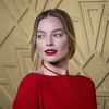 Margot Robbie u haljini neobičnog dizajna na premijeri filma u kojem glumi i Miraj Grbić