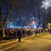 Velika zainteresiranost za koncert Zabranjenog pušenja, brojni posjetioci čekaju na ulazu