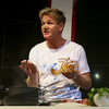 Gordon Ramsay neće ostaviti svoje bogatstvo djeci, a ne dozvoljava im ni da putuju prvom klasom