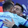 Scena za historiju: Srdačan zagrljaj Ronalda i Messija u njihovom oproštajnom duelu