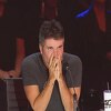 Takmičar u showu Britain's Got Talent tokom performansa zapalio glavu Simonu Cowellu