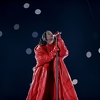 Nastup koji se razlikuje od drugih: Rihanna trudna napravila luđački show na Super Bowlu