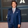 Tom Cruise svojim novim izgledom ponovo privukao pažnju, ovaj put novom frizurom i tamnijim tenom