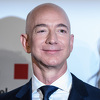 Jeff Bezos dobio francusku Legiju časti, Macrona optužili da se ruga građanima