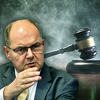 Schmidt možda treba nametnuti novu odluku u Ustav FBiH, ali to mora biti trajno, a ne privremeno