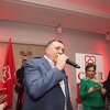 Dodik povodom 8. marta ženama SNSD-a pjevao pjesmu Halida Bešlića