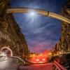 Pogledajte impresivne noćne fotografije Omiškog mosta u Hrvatskoj