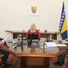 Članovi Predsjedništva BiH na vanrednoj sjednici potpisali niz ugovora o kreditima i grantovima