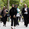 Iran će rigorozno kažnjavati one koji promovišu skidanje hidžaba: Neće imati pravo žalbe